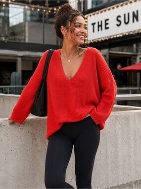 Express Pink V-Neck Oversized Knit Sweater